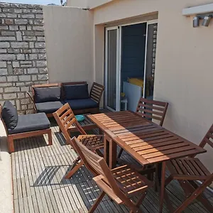 Appartement Entre Terre Et Plein Centre Terrasse, Cassis